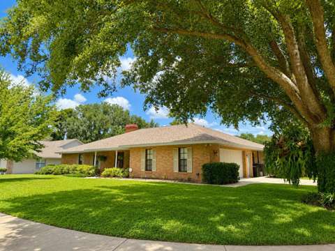411 Summit Chase Drive, home for sale in Valrico 33594