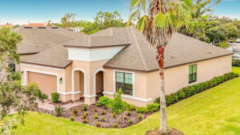 195 Casavista Drive, golf community for sale in Kissimmee
