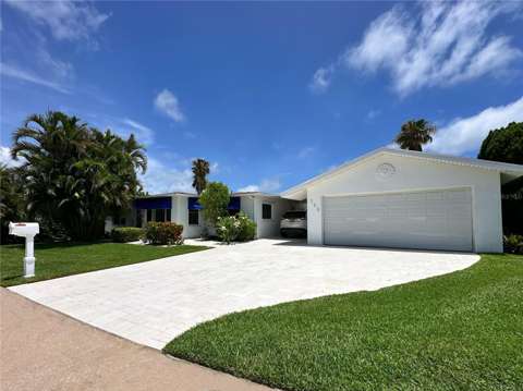 155 112Th Avenue #A, pool for sale in Treasure Island