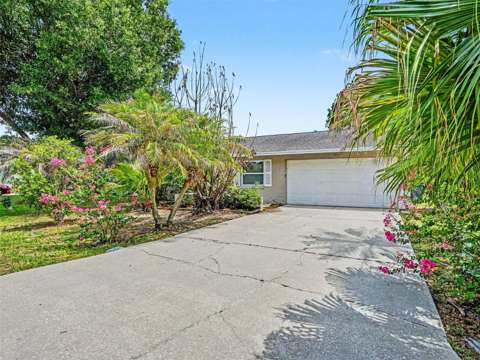 406 Lake Daisy Drive, home for sale on Lake Daisy Drive