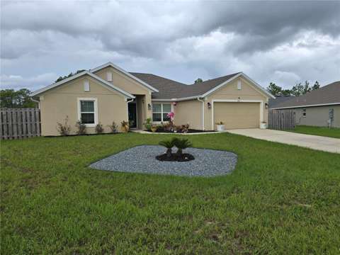 825 W Hallam Drive, $300k–$500k for sale in Citrus Springs