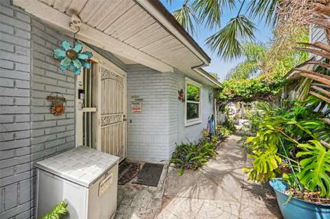 2250 Springwood Cir W, home for sale in Clearwater 33763