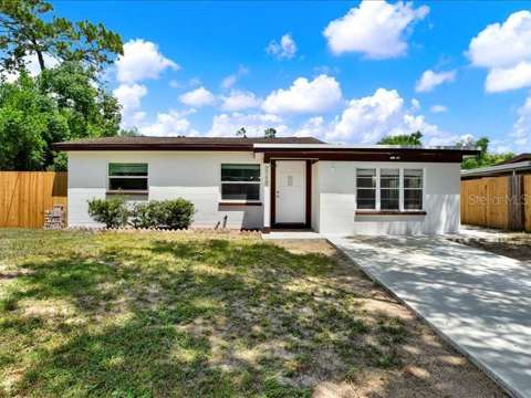 2712 E 99Th Avenue, home for sale in Tampa 33612