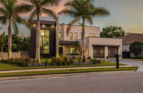 3600 W Kensington Avenue, 4-bedroom for sale in Tampa