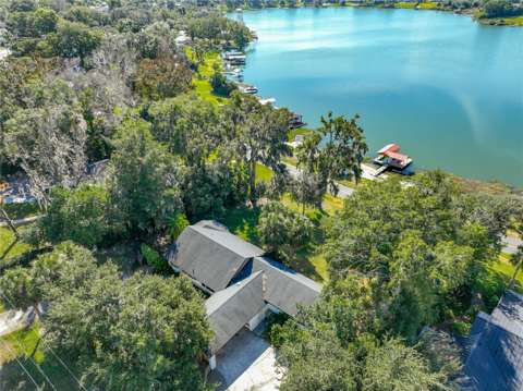 2400 Topping Place, waterfront for sale in Eustis