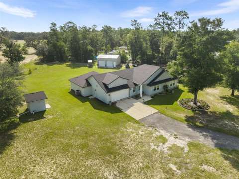 9571 NE Highway 27 Alternate, home for sale in Bronson 32621