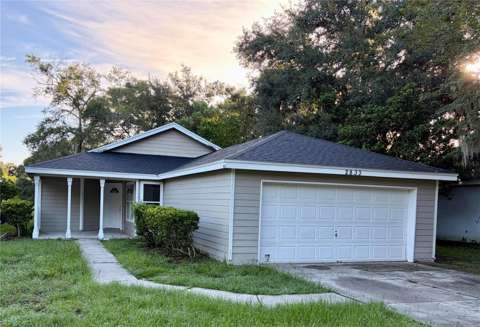2833 Hardenbergh Lane, starter home for sale in Eustis