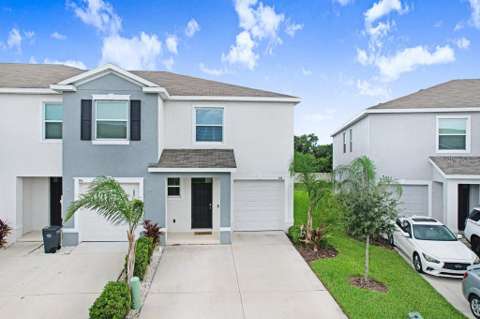 398 Mangrove Shade Circle, starter home for sale in Apollo Beach