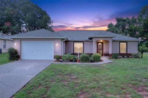 8825 SE 155Th Place, home for sale on SE 155Th Place