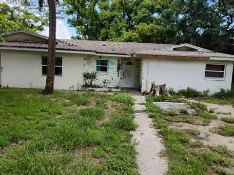 2157 Railroad Avenue, 4-bedroom for sale in Safety Harbor