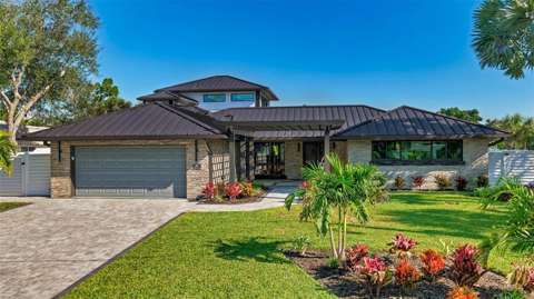 809 Idlewild Way, 4-bedroom for sale in Sarasota