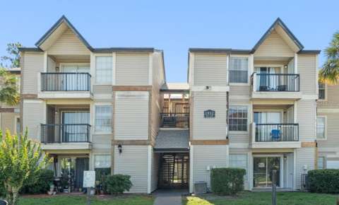 1932 Lake Atriums Circle #69, home for sale in Orlando 32839