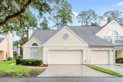 3614 Pine Knot Drive #3614, starter home for sale in Valrico
