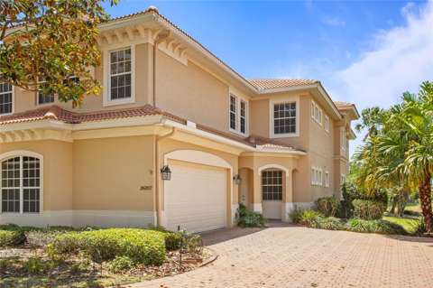 26207 Avenida Las Colinas, golf community for sale in Howey In The Hills