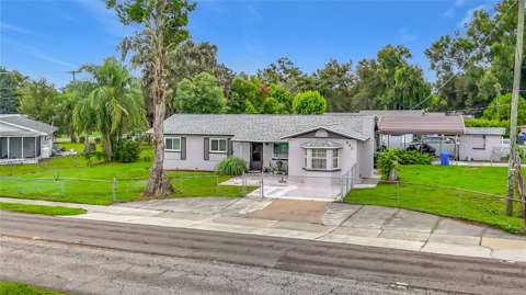 201 E Wheeler Road, home for sale in Seffner 33584