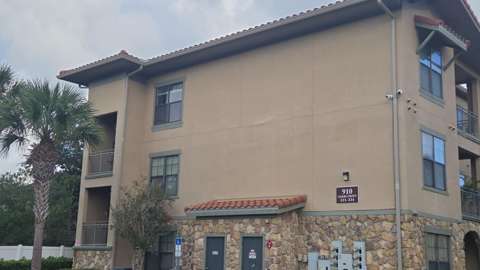 910 Charo Parkway #323, starter home for sale in Davenport