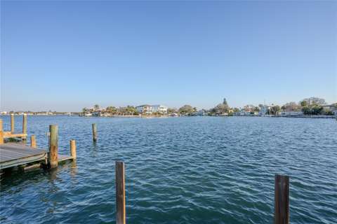 407 20Th Avenue, waterfront for sale in Indian Rocks Beach