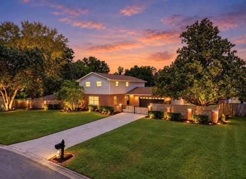 2818 Springdell Circle, pool for sale in Valrico