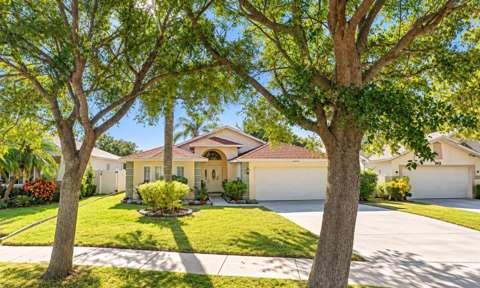 12935 Pineforest Way, home for sale in Largo 33773