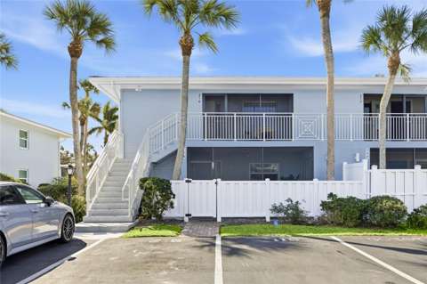 600 Manatee Avenue #116, golf community for sale in Holmes Beach