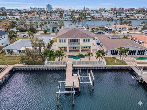 11325 5Th Street, golf community for sale in Treasure Island