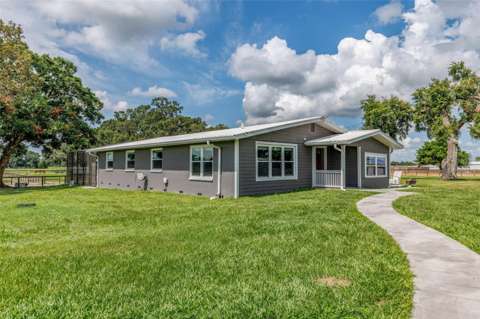 1231 NW 102Nd Boulevard, 4-bedroom for sale in Wildwood
