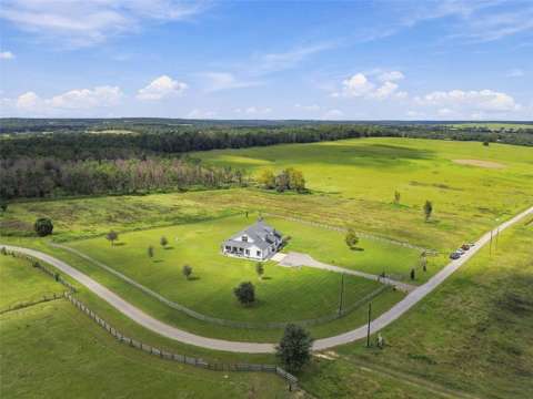 16705 Hilltop Horizons Place, 4-bedroom for sale in Dade City