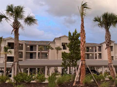 19140 Scallop Loop #302, $300k–$500k for sale in Lakewood Ranch