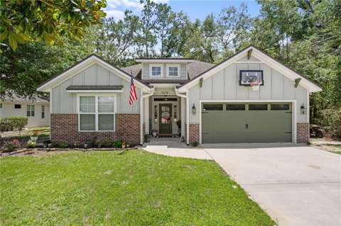 619 SW Bellflower, $300k–$500k for sale in Lake City