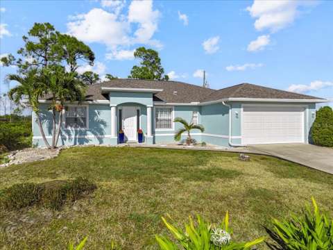 8 Abaft Place, $300k–$500k for sale in Placida