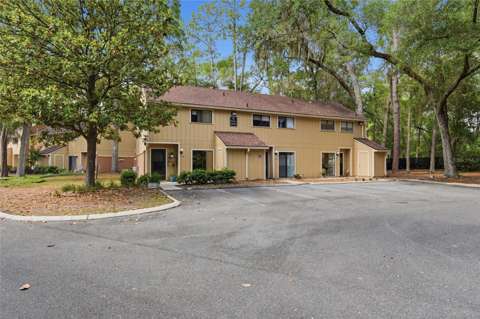 507 NW 39Th Road #301, pool for sale in Gainesville