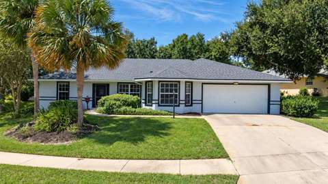 26939 Honeymoon Avenue, golf community for sale in Leesburg