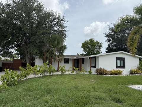 907 Fruitland Avenue, home for sale in Bradenton 34207