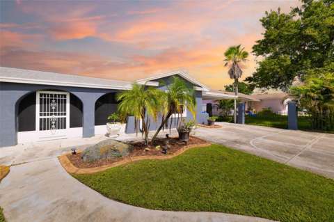 6012 Francis Drive, $300k–$500k for sale in Apollo Beach