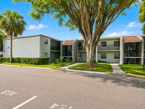 2812 Somerset Park Drive #105, home for sale in Tampa 33613