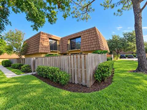 5280 Coral Court #614, home for sale in Orlando 32811