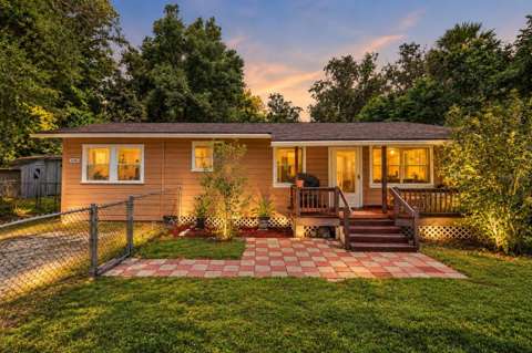 16486 SW 133Rd Avenue, home for sale in Archer 32618