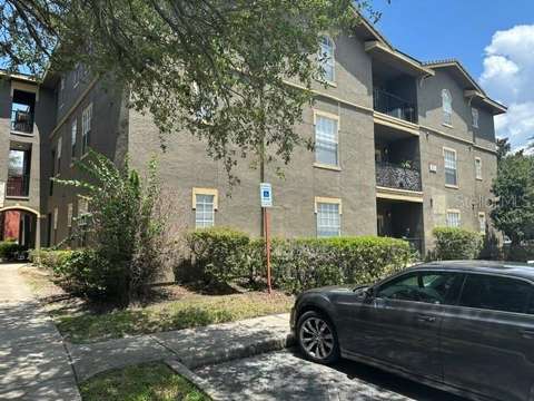102 Vista Verdi Circle #124, starter home for sale in Lake Mary