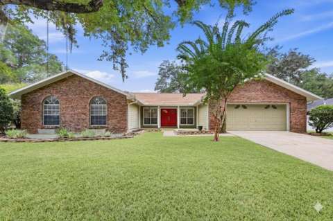 2825 NW 27Th Terrace, $300k–$500k for sale in Gainesville