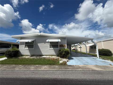 758 Royal Palm Circle, golf community for sale in Largo