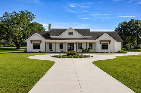 10561 NE 104Th Circle, 4-bedroom for sale in Oxford