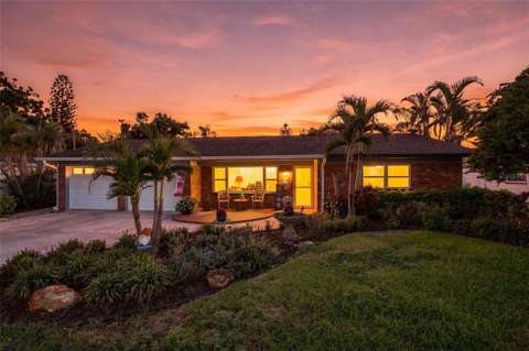 526 S Larry Circle, home for sale on S Larry Circle