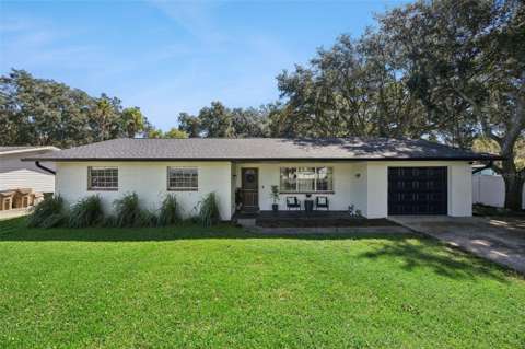 27544 Lisa Drive, waterfront for sale in Tavares