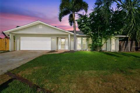 527 Wayfarer Drive, pool for sale in Tarpon Springs