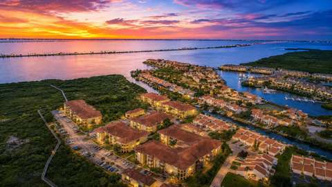 4323 Bayside Village Drive #219, starter home for sale in Tampa