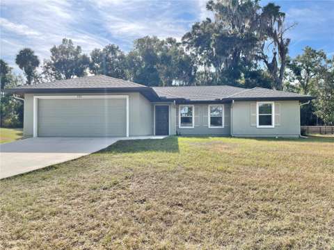 121 NW 5Th Place, starter home for sale in Williston