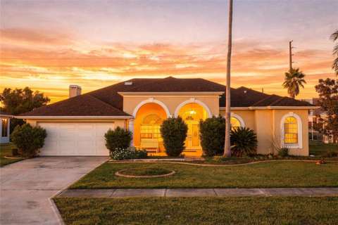 3352 St Ives Boulevard, $300k–$500k for sale in Spring Hill