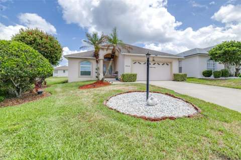 7024 Bendelow Drive, golf community for sale in Lakeland