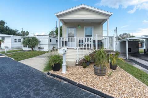 7801 34Th Avenue #18, golf community for sale in St. Petersburg