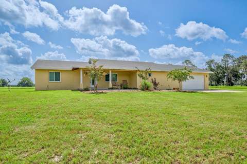 4261 NW 57Th Court, home for sale in Chiefland 32626